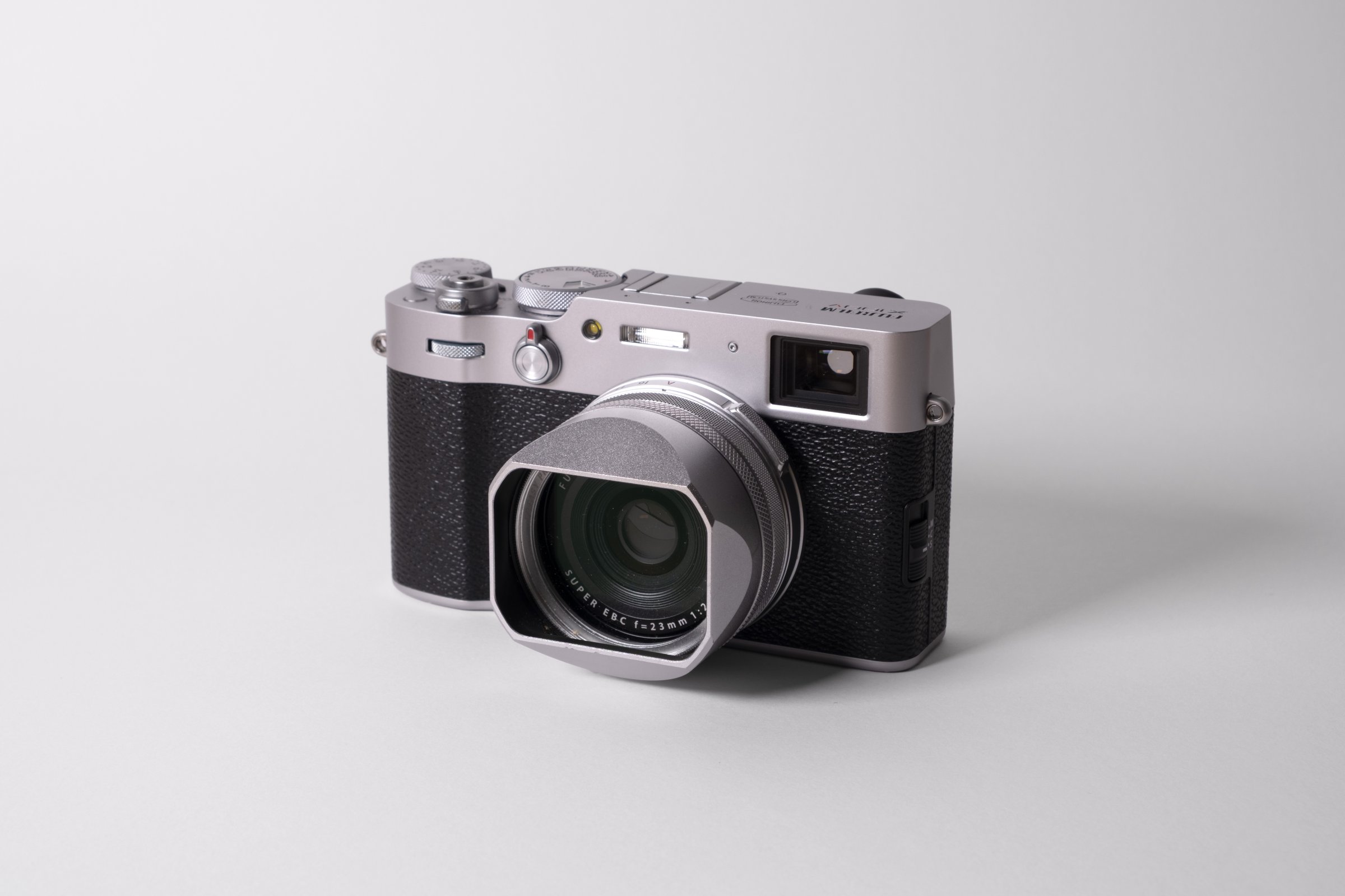Fujifilm X100V